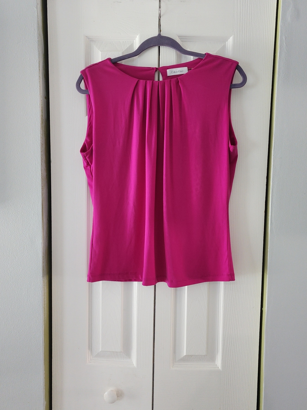 Calvin Klein Sleeveless Pleated Magenta Shell Top